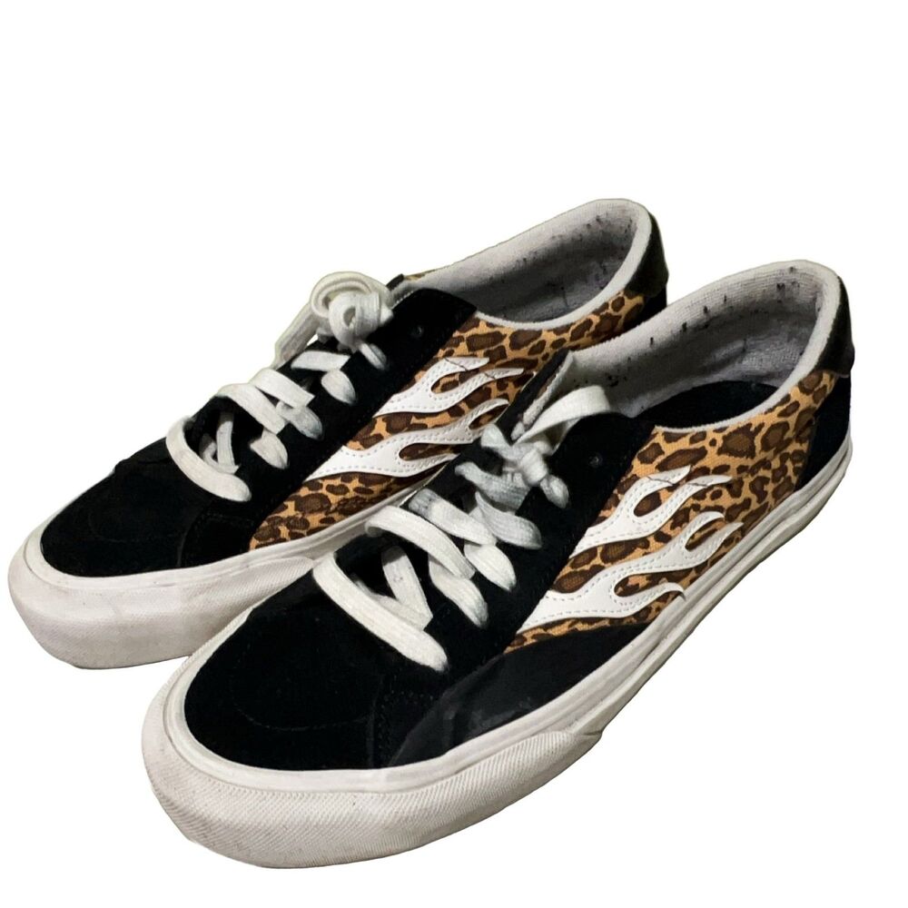 STRAYE Leopard Flame Low Top Sneakers Men's 10 Black White